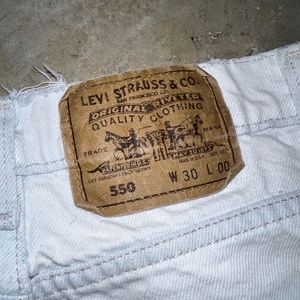 Vintage excellent condition Levi’s Rare colored Denim shorts.